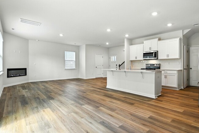 Building Photo - Beautiful New Construction 4 Bed 2.5 Bath ...
