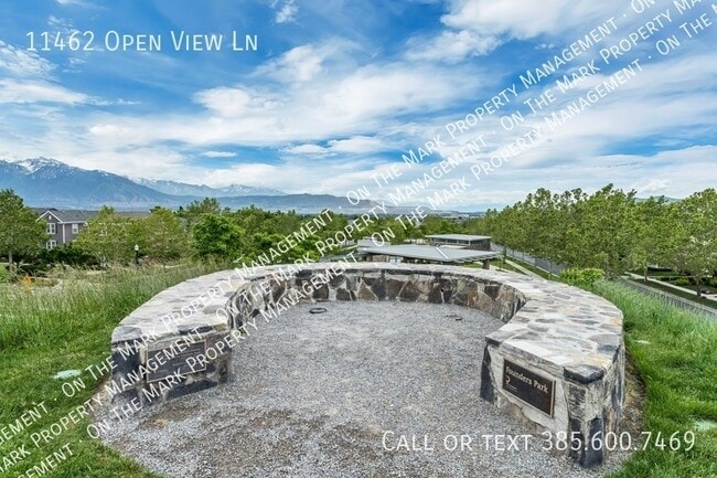 Building Photo - 11462 Open View Ln