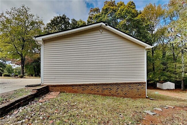 Building Photo - 2820 Broxton Mill Ct
