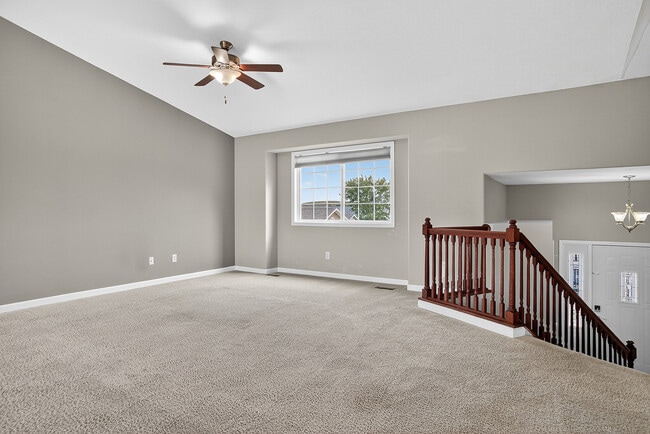 Building Photo - 401 Kahler Ct