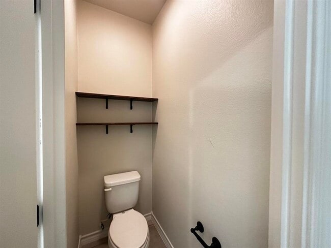 Building Photo - 7227 Sylvia Plath Dr