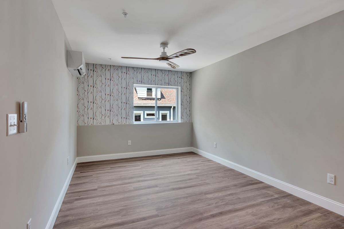 Building Photo - 36 Pawling Ave
