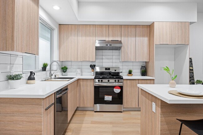 Primary Photo - Leffingwell Apartments - 1 BED/1BATH