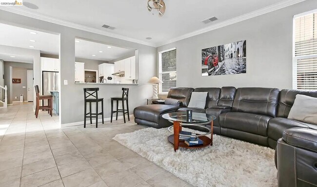 Building Photo - 3251 Lookout Point Loop