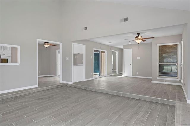 Building Photo - 9724 Summerwood Cir