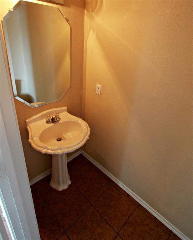 Building Photo - 213 Banner Ave