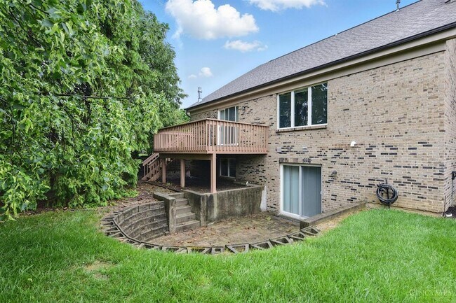 Building Photo - 5 Waterview Ct