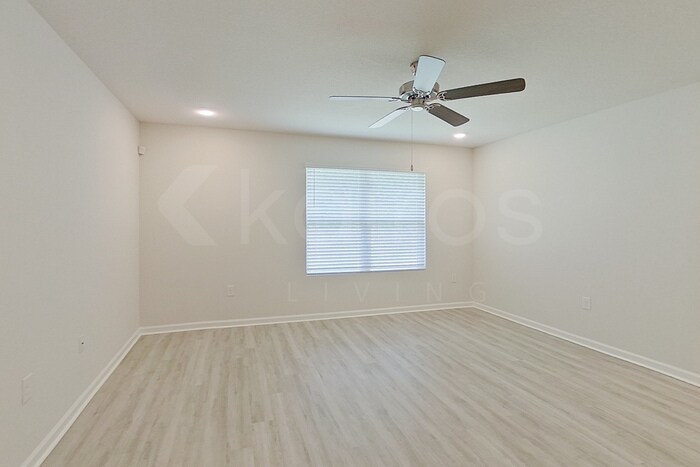 Building Photo - 317 Monarch Ln