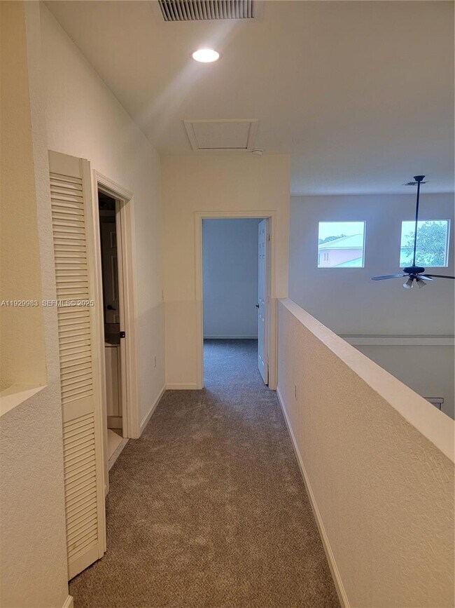 Building Photo - 2513 Stockbridge Square SW