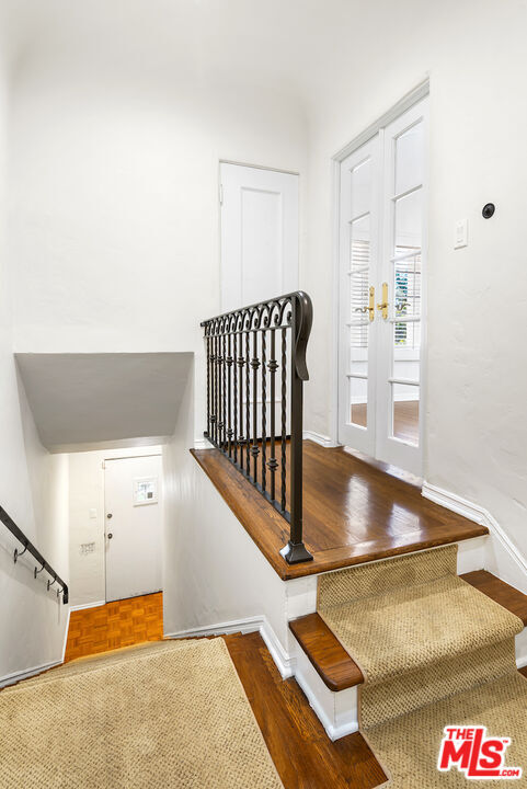 Building Photo - 119 N Orange Dr