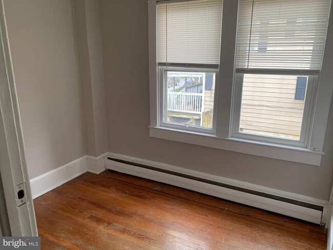 Building Photo - 559 Hillman Dr