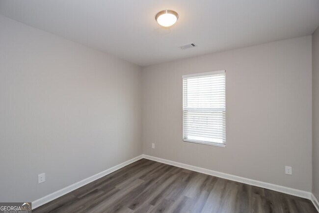 Building Photo - 167 Aberdeen Way