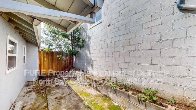 Building Photo - 4942 Sonoma Hwy