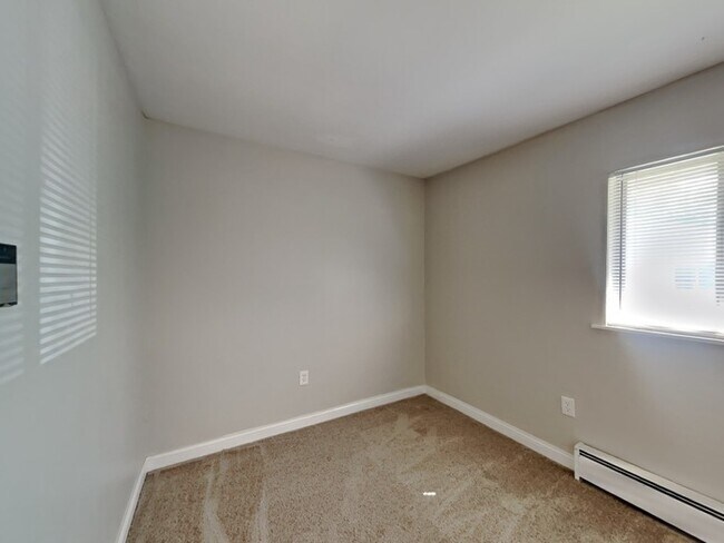 Building Photo - MOVE IN SPECIAL! 3 bed 1 bath in Greenwood!