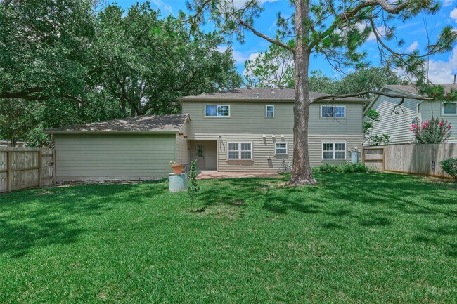 Building Photo - 12402 Stafford Springs Dr