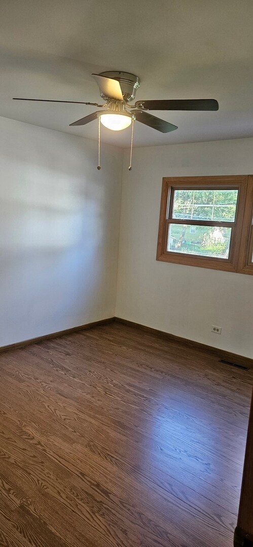 Building Photo - 1702 Knoll Ave