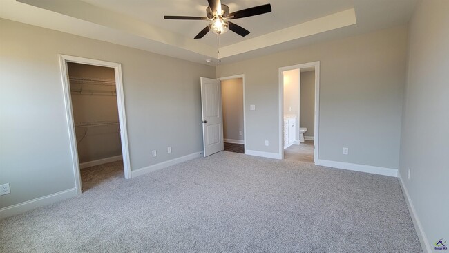 Building Photo - 104 Cassandra Ann Wy
