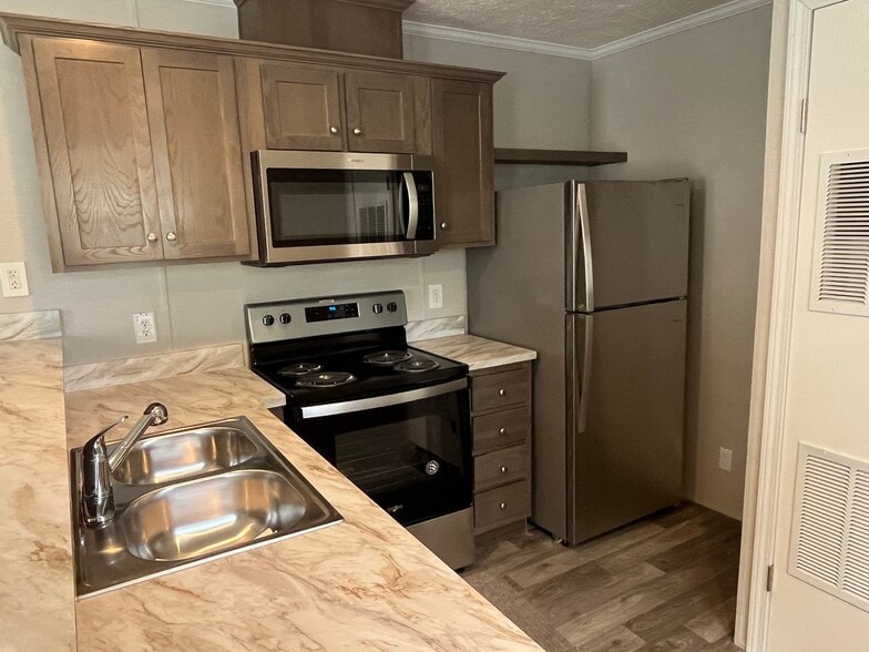 Building Photo - 6610 Lear Nagle Rd