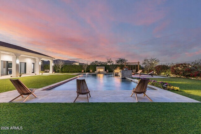 Building Photo - 5348 W Encanto Verde