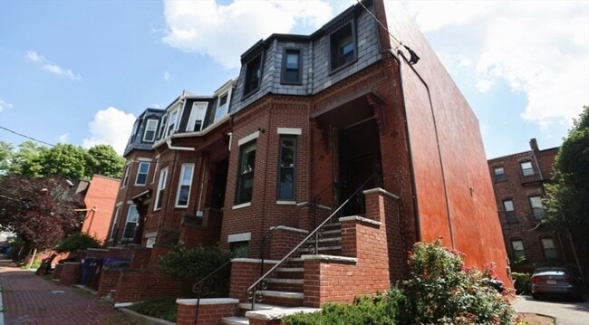 Building Photo - 21 Highland Park Ave
