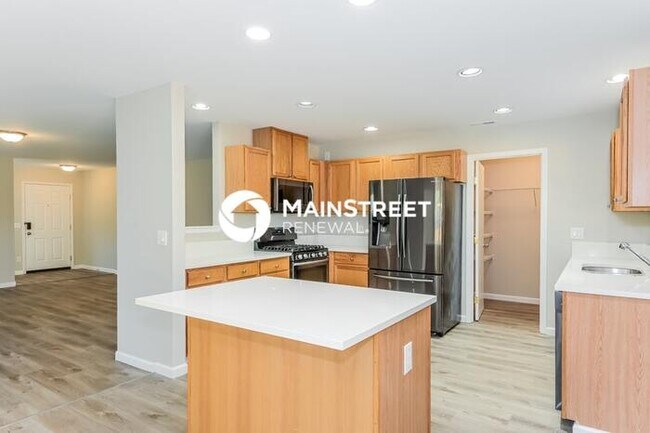 Building Photo - 3 Bedroom Pet-Friendly Home in Graham, WA with Main Street Renewal