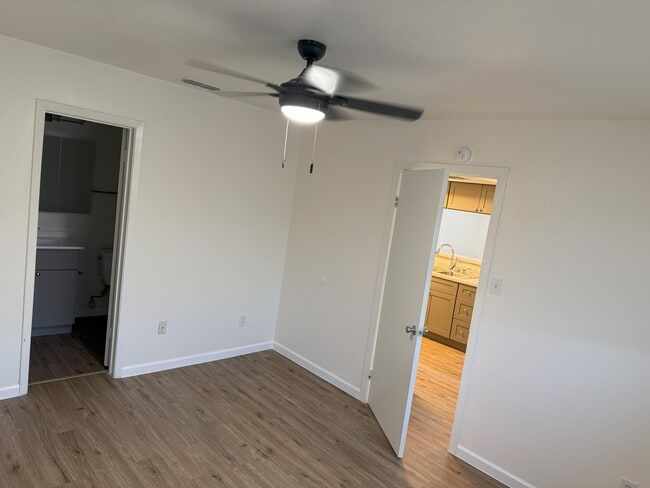 Building Photo - 1222 Tartan Ln
