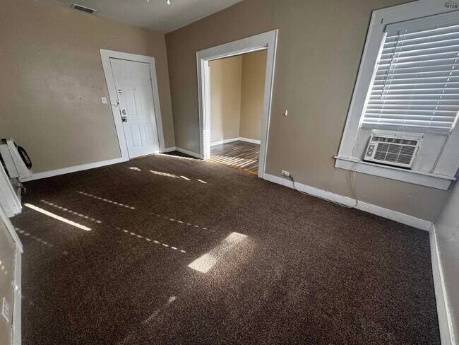 Building Photo - 3006 Ave K