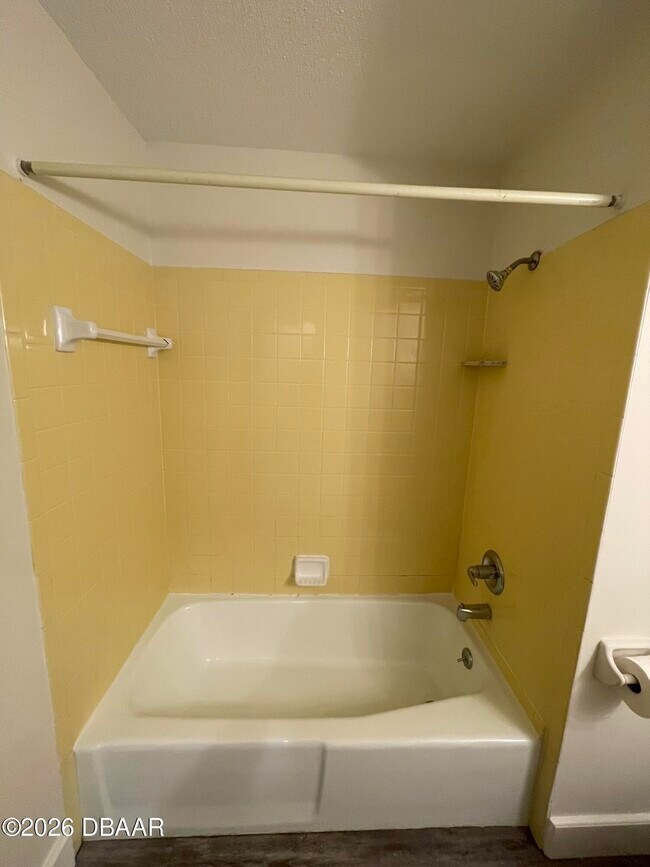 Building Photo - 90 Hickory Hills Cir