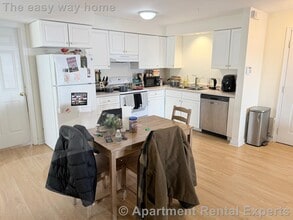 Building Photo - 11 Kent Ct