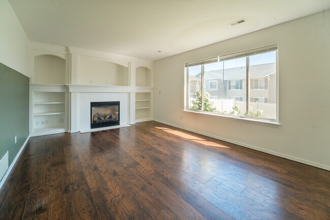 Building Photo - 4307 S Stonington Ln