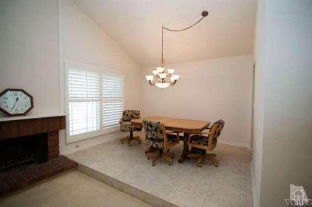 Building Photo - 2364 N Fernview St