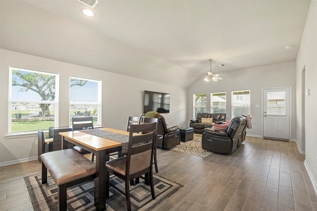 Building Photo - 11714 Glossy Oak Ln