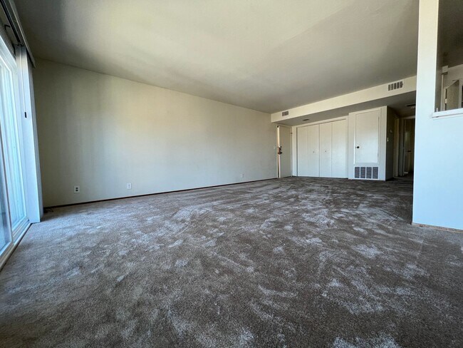 Building Photo - C-151 Darby