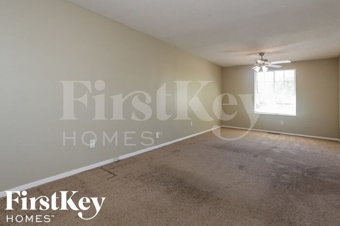 Building Photo - 4321 Castle Heights Dr