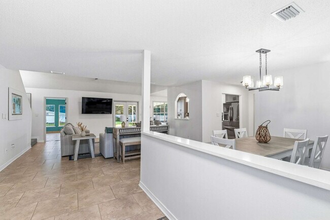 Building Photo - 5111 Keystone Dr