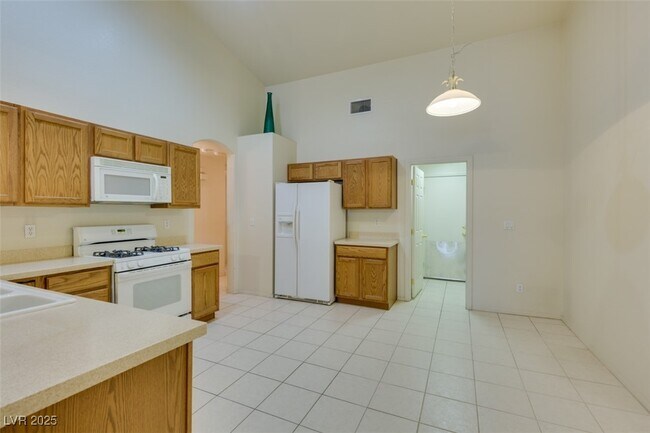 Building Photo - 10308 Juniper Creek Ln