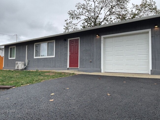 Building Photo - Brand New 3-bedroom 2 bath home with Garage