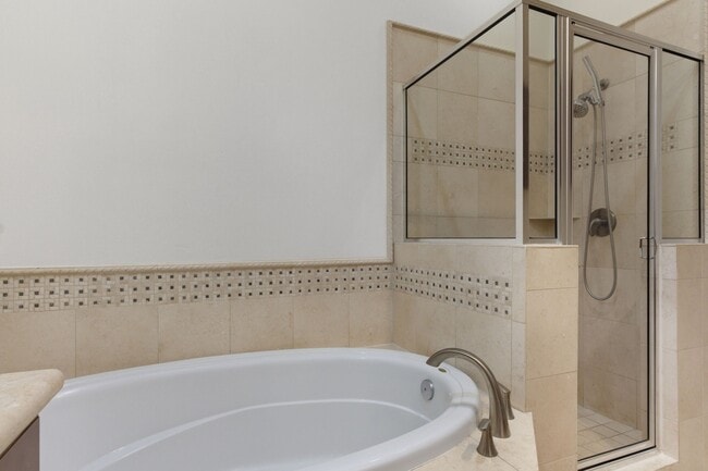 Building Photo - 1303 Sherwood Point Ln