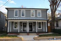 Building Photo - 1132 W High St