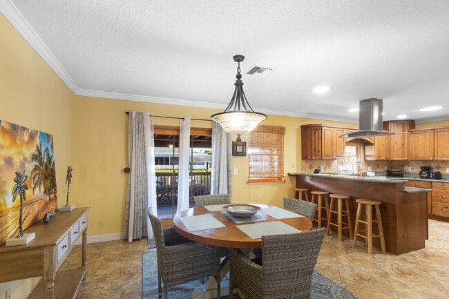 Building Photo - 1059 Carambola Cir