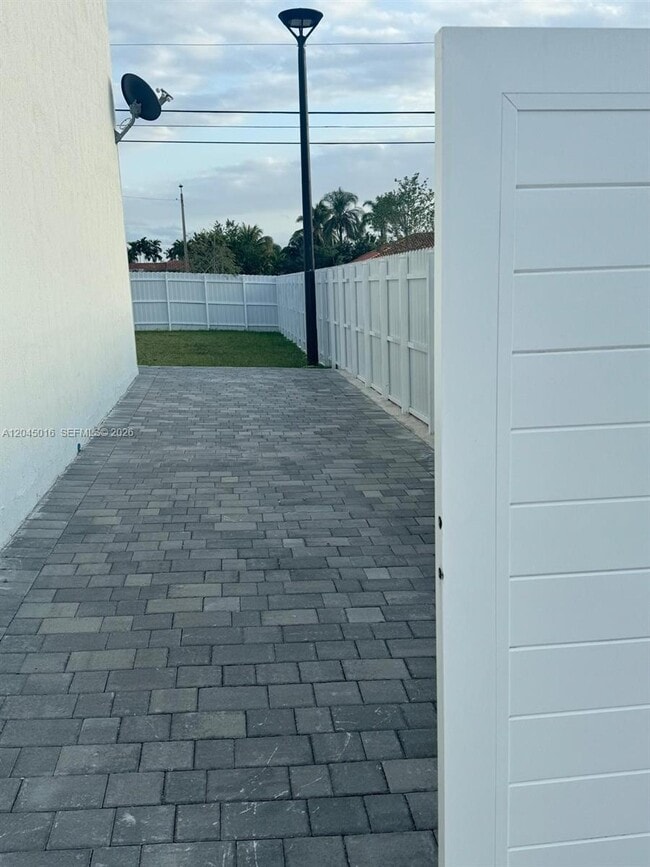 Building Photo - 12760 SW 215th Terrace