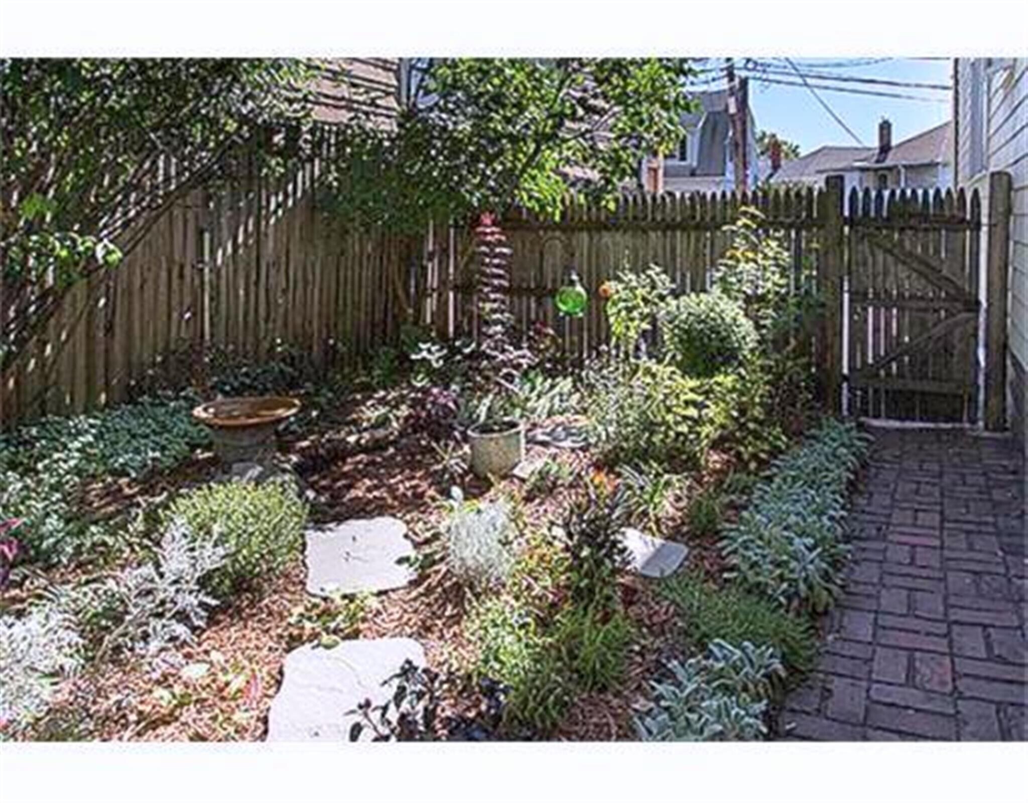 Building Photo - 67 Fairfax St