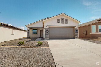 Building Photo - Charming 3 bedroom, 2 bath home in East El...
