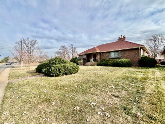 Primary Photo - Beautiful shared home in Park Hill