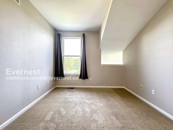 Building Photo - 7700 E Academy Blvd