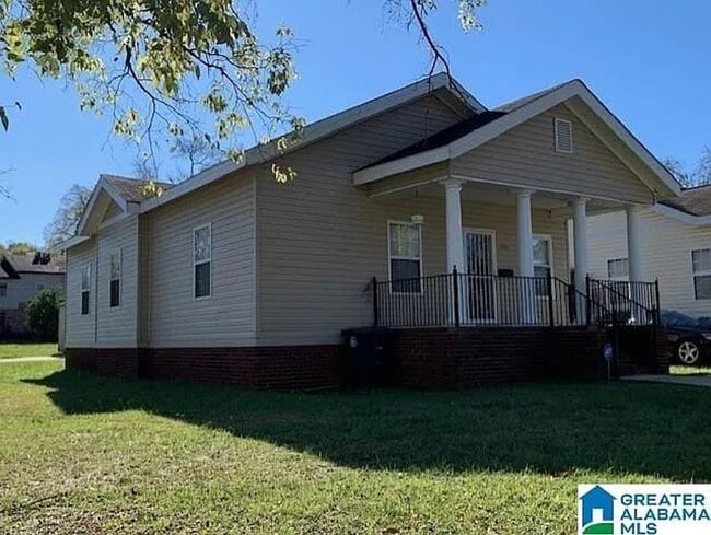 Building Photo - Charming 3BR House in Birmingham