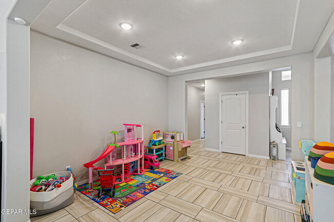 Building Photo - 2832 Mike Price Dr