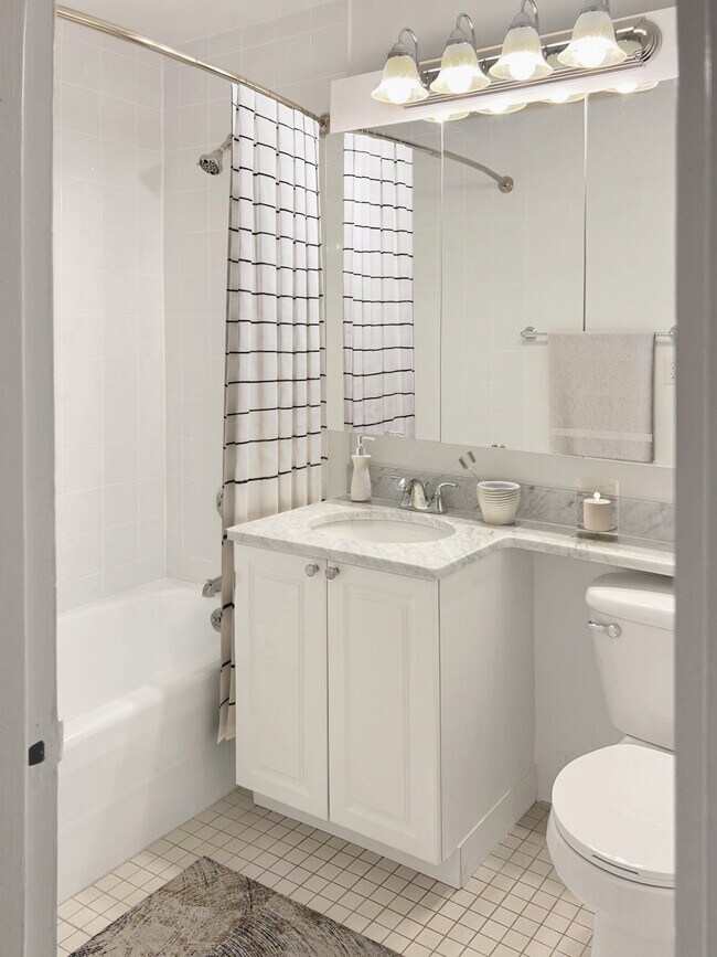 Building Photo - 3333 Henry Hudson Pkwy W
