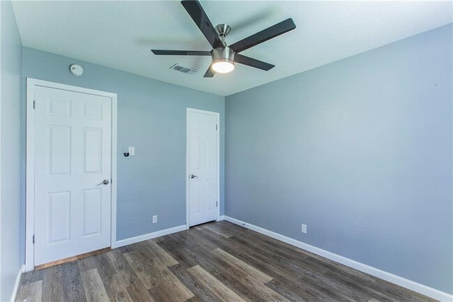 Building Photo - 1171 Angelina St