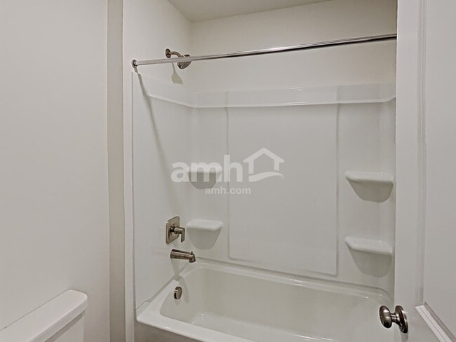 Building Photo - 2431 E Frontier St